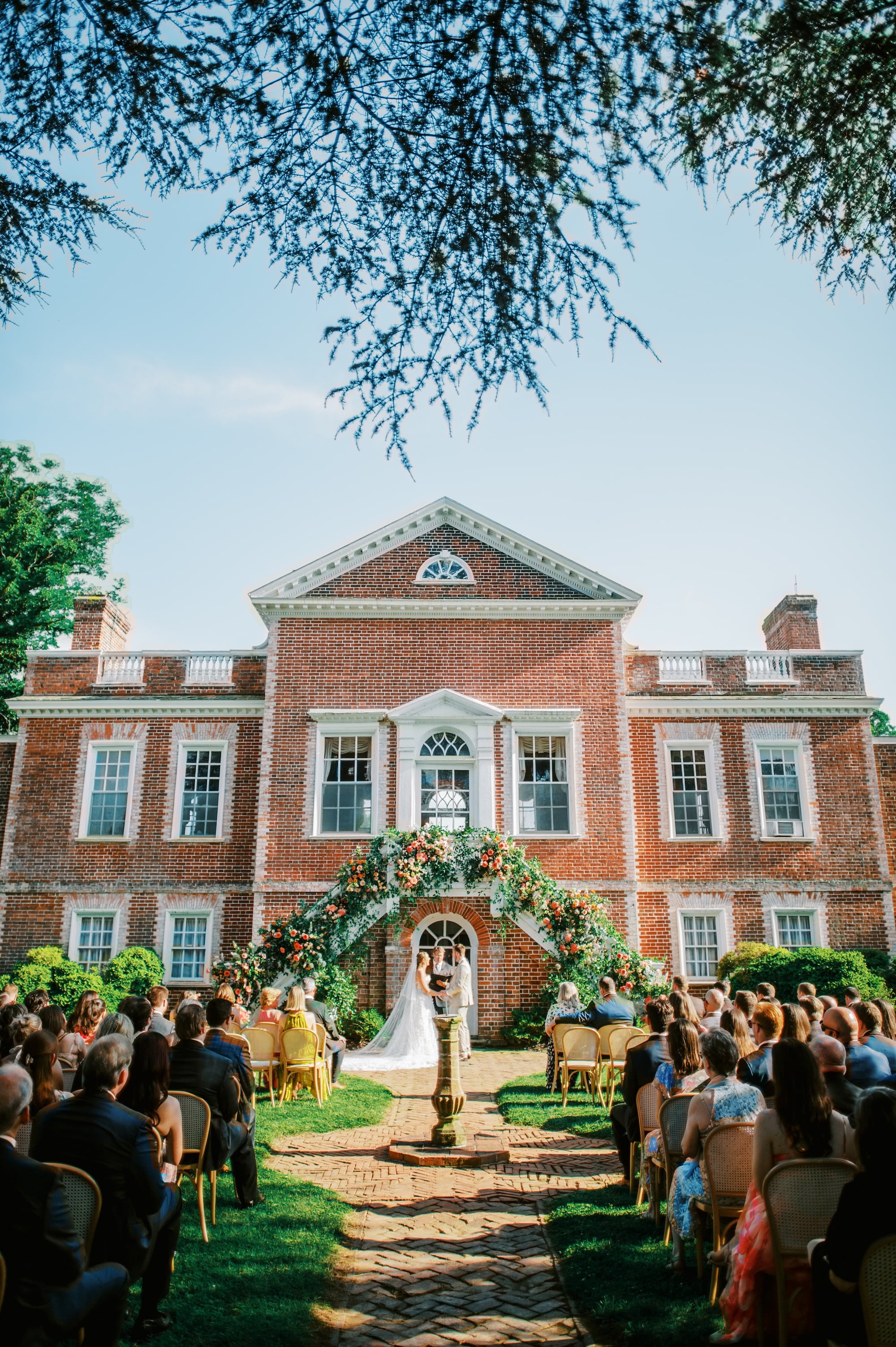 Whitehall-Annapolis-Colorful-Wedding-for-Washingtonian-Wedding-photos-1097