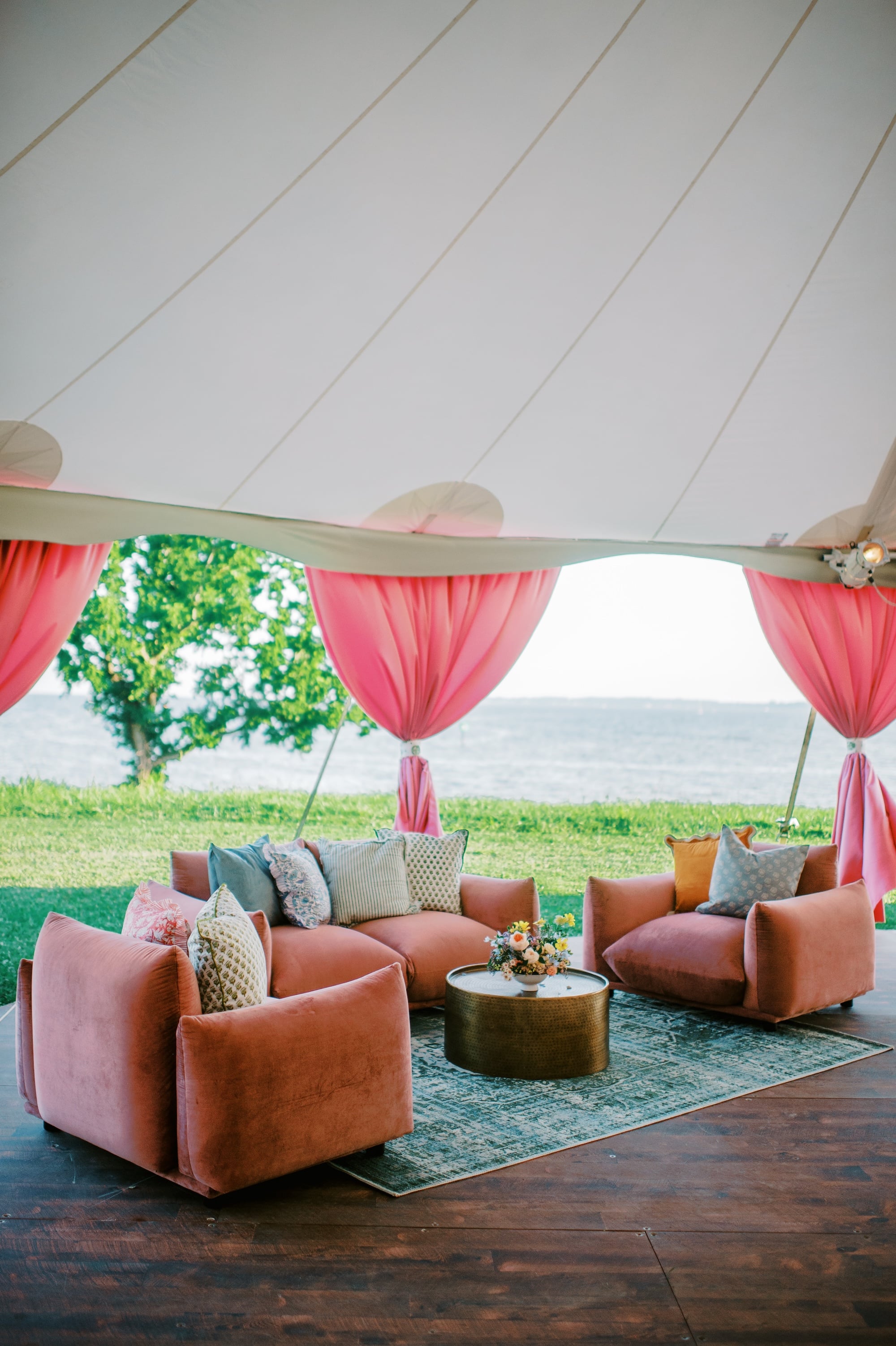 Whitehall-Annapolis-Colorful-Wedding-for-Washingtonian-Wedding-photos-1190